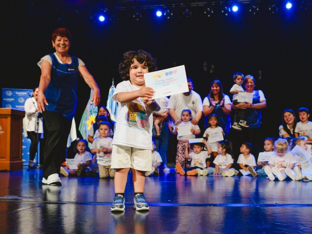 Egresaron ms de 200 nios de Jardines Maternales Municipales